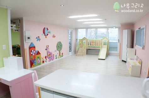 Decorating tips from a Korean nursery and preschool classroom. Korean Bedroom Ideas, Nursery Layout, Gender Neutral Baby Nursery, School Building Design, Baby Nursery Inspiration, Big Bedrooms, Baby Nursery Neutral, Bedroom Wall Paint, Baby Boy Room Nursery