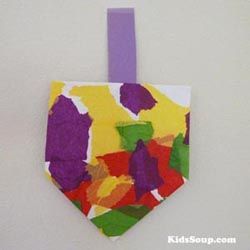 Hannukah Activities, Hanukkah Activities Preschool, Dreidel Craft, Hanukkah Preschool, Hannukah Crafts, Kwanzaa Crafts, Kwanzaa Activities, Hanukkah Activites, Hanukkah Art