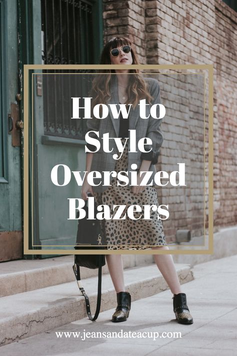 Oversized Blazer Style, Oversized Blazer Over Dress, Oversized Vintage Blazer Outfit, Slouchy Blazer Outfit, Oversized Houndstooth Blazer Outfit, Oversized Linen Blazer Outfit, Oversized Blazers For Women Outfits, Oversized Blazer And Jeans Outfit, Oversized Tweed Blazer Outfit