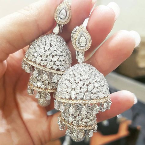 Wedding Jewellery Collection, India Jewelry, Indian Wedding Jewelry, Indian Earrings, Jewelry Patterns, Granada, Designer Earrings, Indian Jewelry, Ring Verlobung