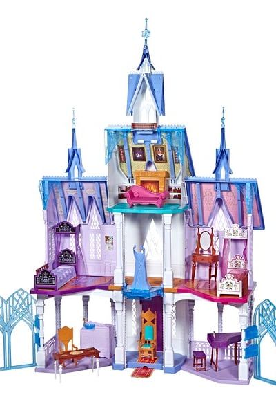 A Bunch of Frozen 2 Toys Are Hitting the Shelves on Friday — Here’s Your Sneak Peek at Tons of Products! Arendelle Castle, Princes Disney, Disney Frozen Toys, Frozen Castle, Royal Decorations, Frozen Toys, Elsa Doll, Lego Mindstorms, Frozen Movie