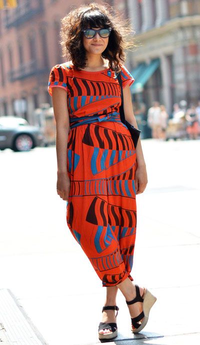 Street Chic: New York - Elle Street Chic, Outfits With Espadrilles, Festival Chic, Style Africain, Cotton Jumpsuit, Outfit Trends, Mode Style, Fashion Mode, African Print