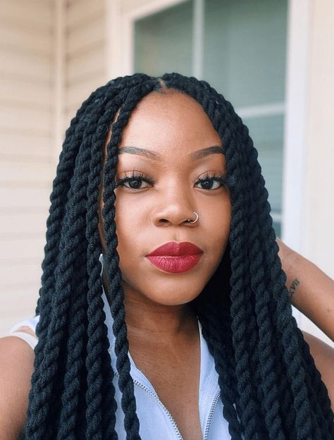 Yarn Twists Hairstyles, Yarn Twist Hairstyles Protective Styles, African Braids With Threads, Yarn Styles Hair Braids, Wool Twists Hairstyles, Yarn Wool Hairstyles, Hairstyles With Wool Thread, Braids With Wool Hairstyles, Wool Braids Hairstyles Natural Hair