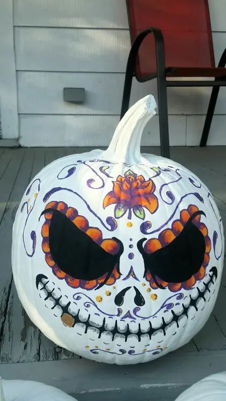 700 free last minute halloween pumpkin carving templates and ideas Cute Painted Pumpkin Ideas, Pumpkin Designs Painted, Sugar Skull Pumpkin, Sugar Skull Painting, Halloween Pumpkin Crafts, Creative Pumpkin Painting, Creative Pumpkin Decorating, Carving Templates, Halloween Pumpkin Carving