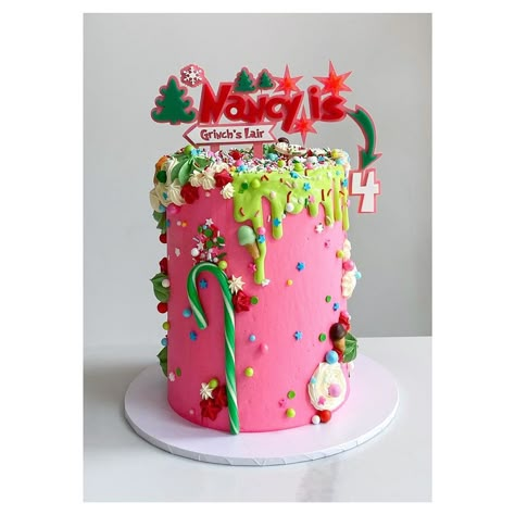 White Chocolate Ganache Drip, Chocolate Ganache Drip, Grinch Cake, Ganache Drip, Second Birthday Cakes, Grinch Christmas Party, Grinch Christmas Tree, Grinch Party, White Chocolate Ganache