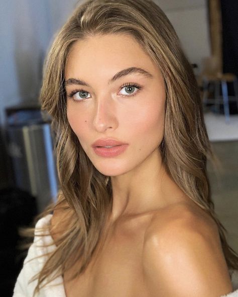 Via Instagram Glowing Hair, Grace Elizabeth, Sharon Stone, Pure Beauty, Hair Envy, Makeup Inspo, Dark Hair, Makeup Routine, Something Special