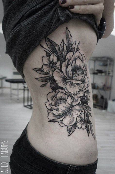 50 Peony Tattoo Designs and Meanings | Showcase of Art Girl Side Tattoos, Tattoo With Flowers, Inspiration Tattoos, Tato Lengan, Peonies Tattoo, Tattoo Women, Celtic Tattoos, Side Tattoos, Memorial Tattoos