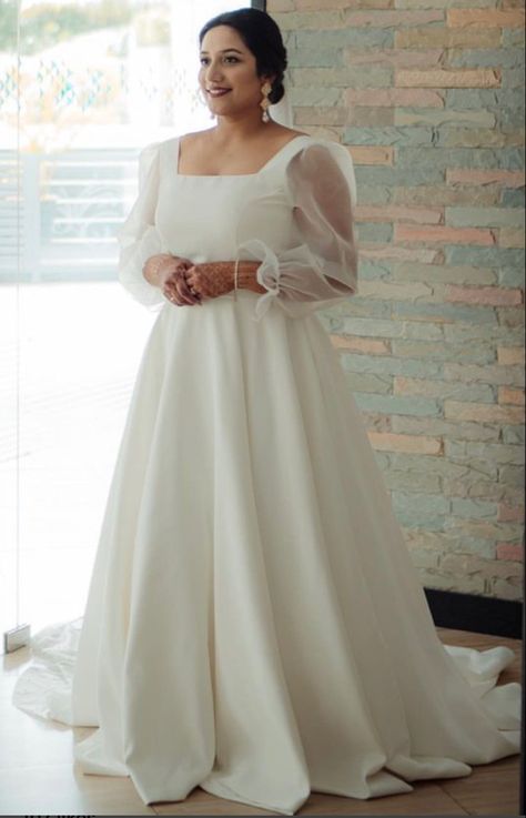 Wedding Dress Vintage Plus Size, Satin Wedding Dresses For Curvy Brides, Long Sleeve Satin Wedding Dress Plus Size, Modest Wedding Dresses With Sleeves Plus Size, Long Sleeve Wedding Gowns Plus Size, Wedding Dresses Simple With Sleeves, Wedding Gown For Plus Size Bride, Modest Wedding Dresses For Curvy Brides, Unique Plus Size Wedding Dresses With Sleeves