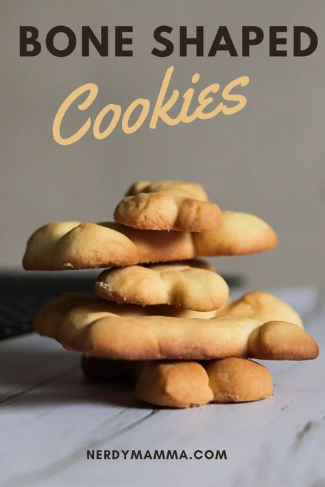 Bone Shaped Cookies Bone Shaped Food, Bone Shaped Cookies, Shaped Cookies Recipe, Bone Cookies, Spicy Crackers, Birthday Recipes, Dog Bone Cookies, Egg Free Cookies, Healthy Protein Bars