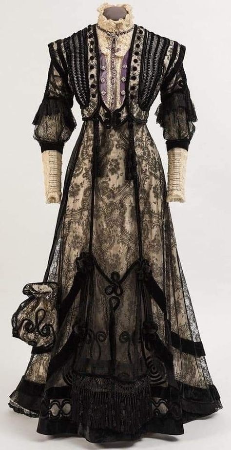 Gothic History Fashion, Gothic Edwardian Fashion, 1900-1910 Fashion, 1900s Fashion Aesthetic, 1890s Aesthetic, 1890s Clothing, 1910s Aesthetic, Old Fashioned Dresses, Edwardian Fashion Women