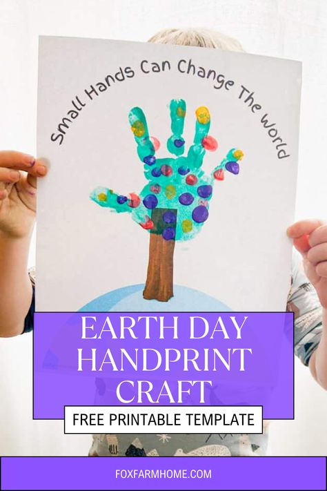 I love easy crafts that celebrate Earth Day because they give me a great opportunity to talk with my kids about how we can care for and love our planet. This Earth Day handprint art is a perfect craft for toddlers, preschoolers and early elementary kids and is a great way to start discussion on how to love and take care of our planet. April Preschool, Earth Day Craft, Craft For Toddlers, Earth Week, Earth Craft, Earth Day Projects, April Crafts, Footprint Crafts, K Crafts