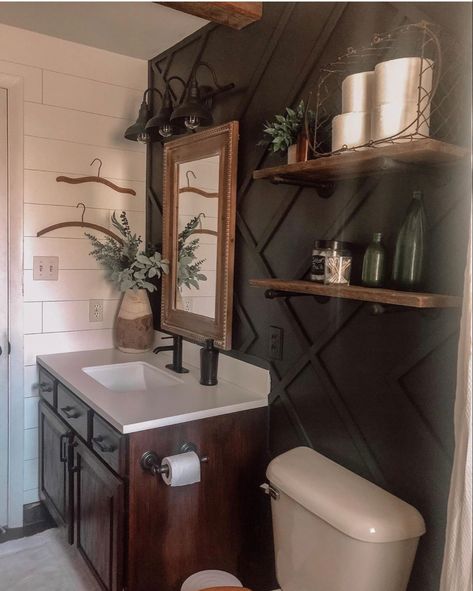 Dark Western Bathroom, Vintage Western Bathroom, Hunting Bathroom, Dark Western, Rustic Bathroom Shower, Bathroom Cabinet Makeover, Western House, College Bathroom, Western Bathroom