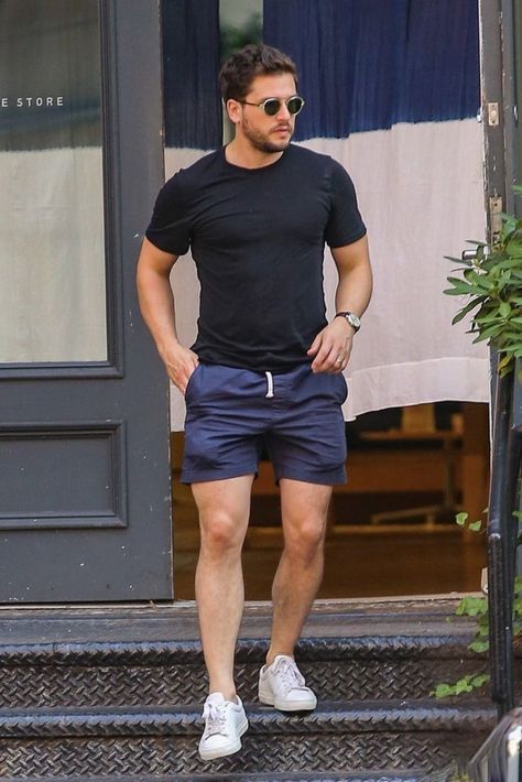 Men's casual summer outfits with shorts above the knee shorts Outfits With Shorts, Summer Outfits For Men, Vacation Outfits Men, Above The Knee Shorts, Knee Shorts, Outfits Men Streetwear, Mens Shorts Outfits, Men Casual Summer, Mens Summer Outfits