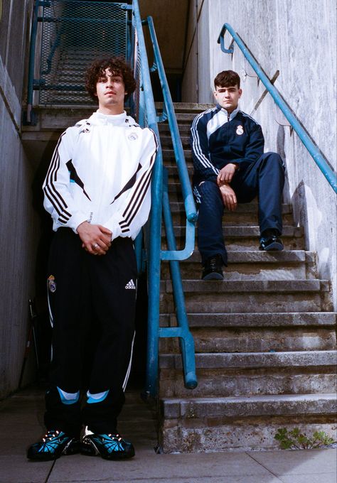 Tracksuit Style, 90s Nike Tracksuit, Nike Skepta, 80s Football Casuals, Real Madrid Outfit, Sporty Outfit, Adidas Tracksuit Outfit, Tracksuit Football, 2000s Tracksuit