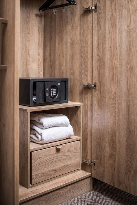 Room Cupboard Design, Boutique Hotel Room, Hotel Room Interior, Space Hotel, Hostel Room, Interior Design Courses, Hotel Room Design, Ao Nang, Hotel Interior Design