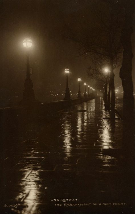 Early 1900s Aesthetic, 1920s Aesthetic, British Aesthetic, England Aesthetic, Aesthetic London, London Night, London Aesthetic, Old London, Fantasy Aesthetic