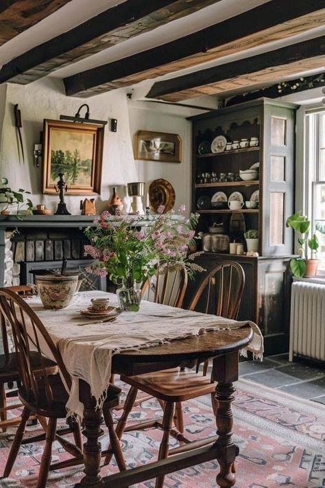 Country Cottage Living English Cottage Interiors Cozy, Inside Cottage, English Cottage Dining Room, Cozy Cottage House, Cozy Cottage Interiors, Cottage Core Interior, Cottage Bedroom Ideas, English Country Kitchen, Farmhouse Dining Rooms