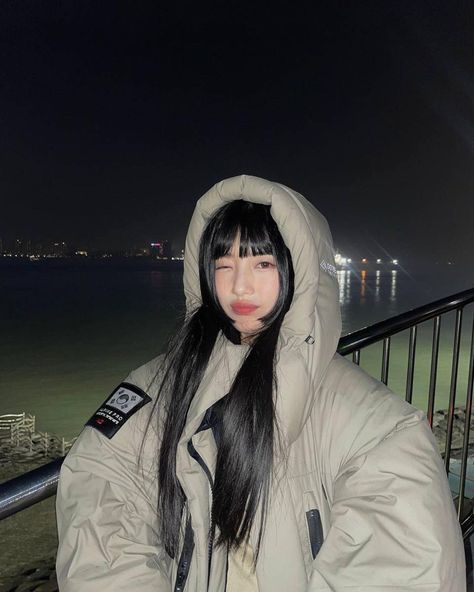 Kpop Idol Instagram Post, Suzy Instagram, White Port, Suzy Bae, Gwangju, Bae Suzy, Icons Kpop, Asian Celebrities, Korean Actresses