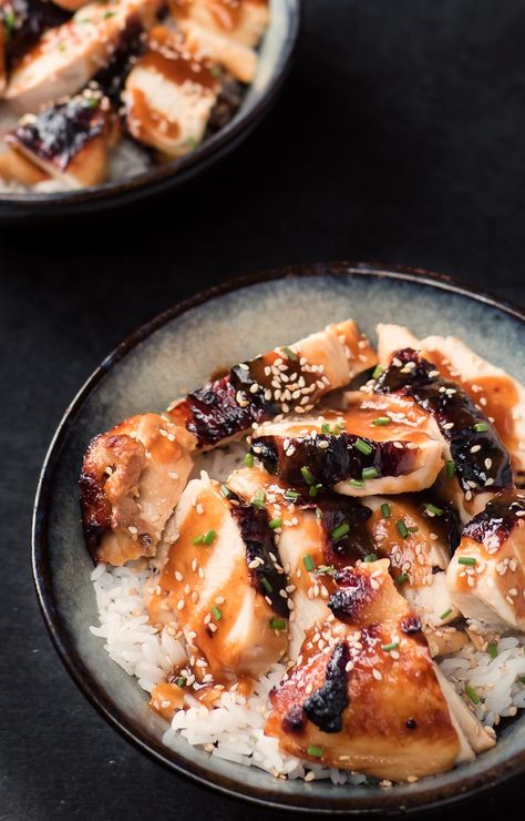 Japanese Chicken Bowl, Miso Recipes, Miso Recipe, Miso Chicken, Paint Inspo, Japanese Recipes, Cooking Hacks, Easy Weeknight Dinner, Asian Inspired Recipes