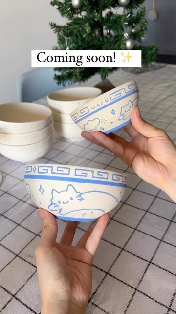 💙Punikoi💙 Est.2019 ✨ on Instagram: "Mini drop coming soon! I will have ramen bowls, mini bowls, mugs, trinket dishes and cups! Hope you like it 💙 . . . . . . . . . . #artreel #smallbusiness #smallbusinesssupport #artistsupport #shopsmall #ceramics #cuteceramics #pottery #ceramicmug #ihavethisthingwithceramics #handmadeceramics #handmadepottery #potteryofinstagram #cutepottery #punikoi #lamenbowl #ramen" Yarn Bowls Pottery Clay, Painted Ramen Bowl, Painting Trinket Dishes, Diy Bowl Painting, Ramen Bowl Pottery Painting, Paint Your Own Pottery Bowl Ideas, Ramen Bowl Ceramic Design, Trinket Bowl Clay, Yarn Bowl Painting Ideas