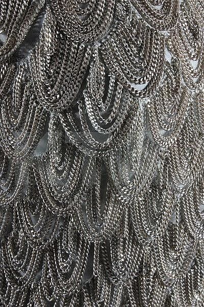 Detail Couture, Chain Fringe, Chain Loop, Hair Images, Nail Stamping, Couture Collection, Shades Of Grey, Fashion Details, Textures Patterns