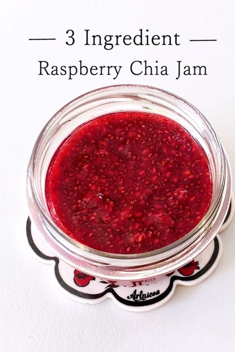 Instant Raspberry Chia Jam Raspberry Chia Seed Jam, Raspberry Chia Jam, Chia Jam Recipe, Chia Seed Jam, Sugar Free Jam, Chia Jam, Instant Recipes, Ice Cream Toppings, Easy Treats