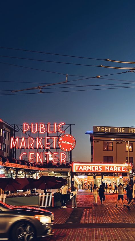 Seattle Market Place, Travel To Seattle, Seattle Vision Board, Seattle Public Market, Pike Market Seattle, Pikes Place Market Seattle, Seattle Aesthetic Wallpaper, Seattle Core, Seattle Market