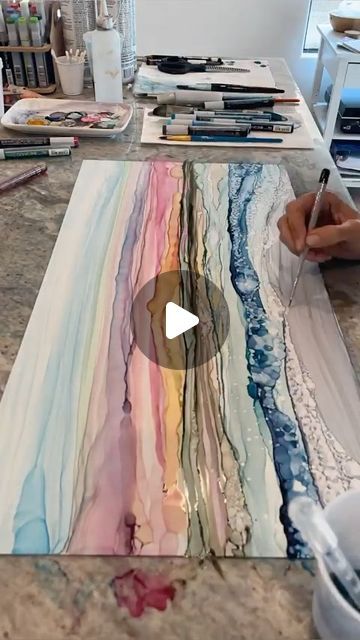 Abstract Sea Scapes Paintings, Watercolour Pouring, Landscape Paintings Ideas, Ink Painting Ideas, Alcohol Ink Art Tutorial, Alcohol Ink Ideas Tutorials, Acrylic Painting Water, Sea Abstract Painting, Watercolor Pouring