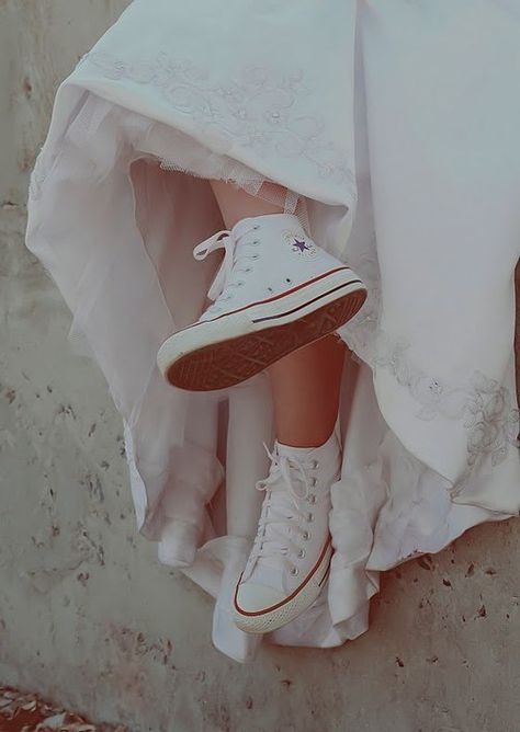 Heels are over used. I'm going with Converse. #converse #love White Converse Wedding Dress, Wedding Dress And Trainers, Wedding Dresses With Converse, Wedding Dress With Chucks, Converse Wedding Outfit, White Sneakers Wedding Dress, Alternative Wedding Shoes Brides, Wedding With Converse, Bride With Converse