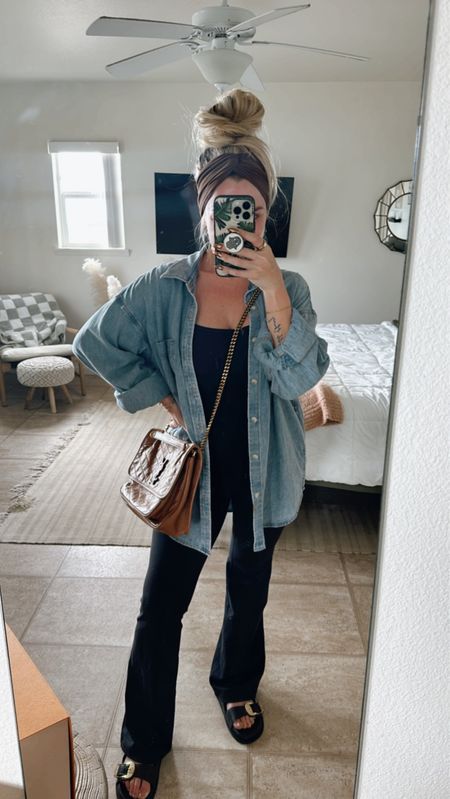 Hair Stylist Outfit, Trendy Mom Outfits, Mommy Outfits, Trendy Mom, Mama Style, Cute Comfy Outfits, Hippie Outfits, Casual Chic Style, Fall Fashion Outfits