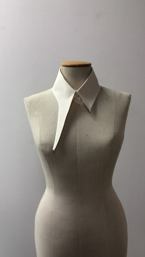 Necktie Design, Collar Types, Dramatic Collar, Draping Fashion, Clothing Details, Mode Inspo, Collar Designs, Mode Inspiration, Fashion Sewing