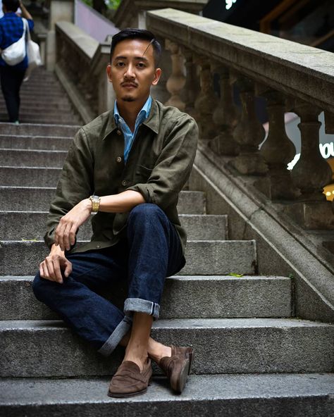 The Armoury HK on Instagram: “@seealan in Armoury casual. Overshirt from @drakesdiary and we'll worn armoury denim. . . . . #thearmoury #drakesdiary #ootd…” The Armoury Menswear, Parisian Men Style, Parisian Men, Field Jacket Outfit, Workwear Menswear, Loafers Outfits, Streetwear Lookbook, Menswear Casual, Mens Summer Outfits