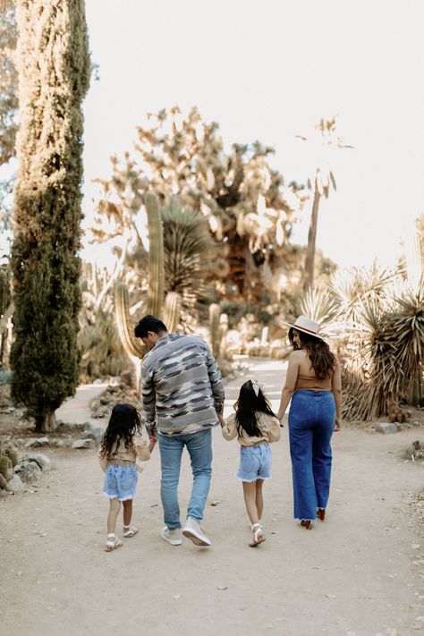 Future Dreams, Cactus Garden, Family Photoshoot, Photo Inspo, Family Photo, Family Photos, Photo Ideas, Cactus, Couple Photos