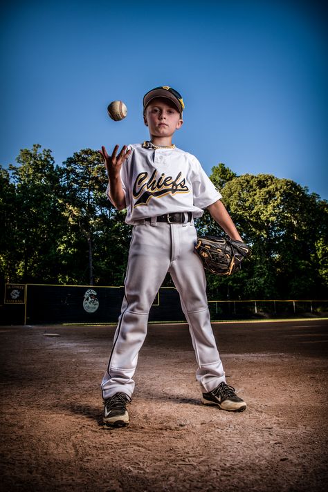 Baseball Team Pictures, Baseball Senior Pictures, Softball Photography, Baseball Tips, Baseball Photography, Little League Baseball, Sport Portraits, Softball Pictures, Sport Volleyball