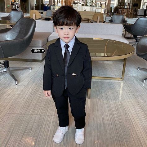 Boy Wedding Outfit, Formal Boys Outfit, Formal Wedding Suit, Kids Dress Boys, Hotel School, Kids Formal, The Bloodline, Korean Babies