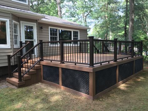 Patio Plan, Mobile Home Exteriors, Mobile Home Renovations, Patio Deck Designs, Back Deck Decorating, Mobile Home Porch, Deck Designs Backyard, Remodeling Mobile Homes, Deck Decorating Ideas On A Budget