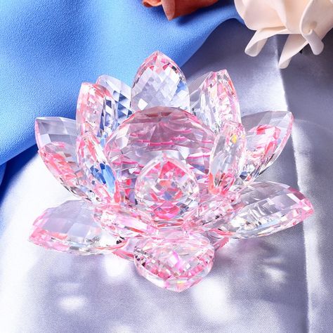 Fiori Frangipani, Crystal Lotus, Crystal Aesthetic, Home Wedding Decorations, Animale Rare, Collections Etc, Magical Jewelry, Crystal Figurines, Lotus Flowers