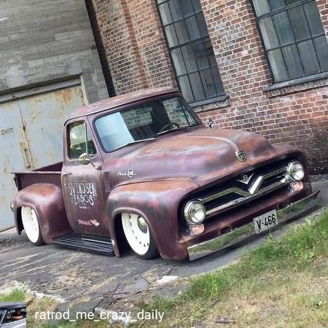 F100 Rat Rod, 56 Ford F100, 1956 Ford Truck, 1979 Ford Truck, Lowrider Trucks, Vintage Pickup Trucks, Lowered Trucks, Old Ford Trucks, Classic Ford Trucks