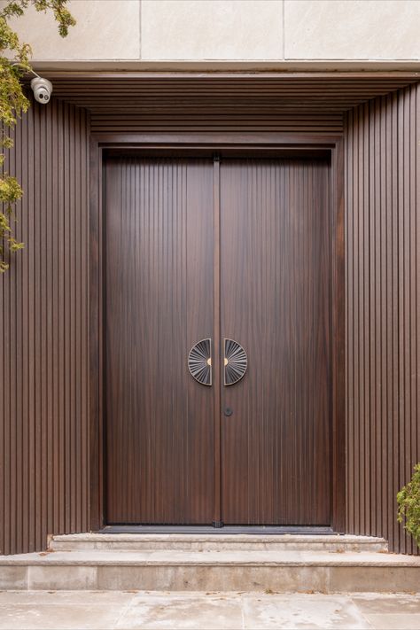 Modern wood front door designed and masterfully crafted by Arista Doors. #aristadoors #solidwooddoor #doormanufacturer #architecture #wooddoors #exteriordoors #carpentry #exteriordesign #torontoarchitecture #canadianarchitecture #frontdoor #frontdoordesign #moderndoor #modernfrontdoor Mahogany Door, Minimalist Entryway, Portico Design, Colonial House Exteriors, House Main Door, House Front Door Design, Modern Entrance Door, Modern Exterior Doors, Door Design Photos