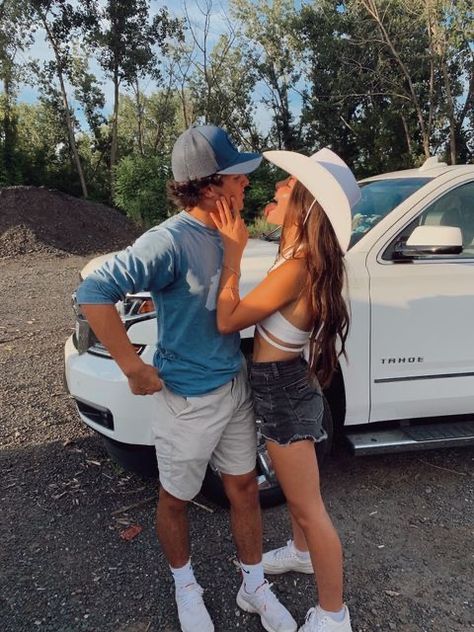 west & maggie | until friday night Cute Vsco Couples, Golf Relationship Goals, Cute Pictures To Do With Your Boyfriend, Cute Couple Pics Summer, Vsco Couples Goals, Cute Pictures To Recreate With Boyfriend, Dream Couple Goals, Cute Pics With Boyfriend, Pic Ideas With Boyfriend