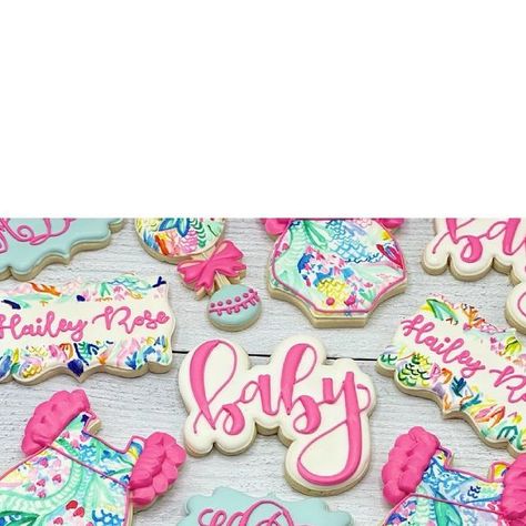 Personally Yours By Steph on Instagram: "Loved working on this Lilly Pulitzer inspired baby shower set 💕 #lillypulitzer #lillypulitzercookies #lillypulitzerbabyshower #cookies #decoratedcookies #decoration" Lilly Pulitzer Cookies, Lilly Pulitzer Baby Shower Ideas, Flower Baby Shower Theme, Hailey Rose, Lilly Pulitzer Inspired, Twin First Birthday, Shower Cookies, Twins Baby Shower, Baby Shower Flowers