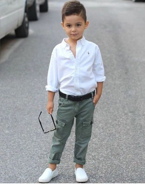 Boys Church Outfit, Boys Dressing Style, Gay Outfits, Kids Wear Boys, Kids Dress Boys, Boys Fall Outfits, Trendy Boy Outfits