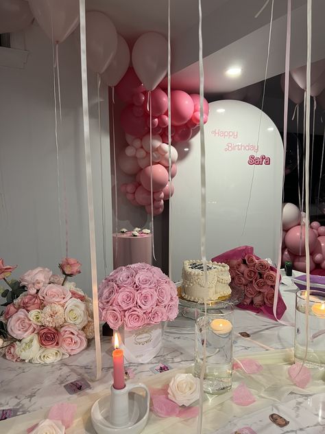 #birthday #decor #birthdayparty #birthdaydecoration #aesthetic #pretty #pink #explore #explorepage #flowers #roses Rose Themed Birthday Party, Roses Birthday, Pink Dinner, Birthday Vibes, Rosé Birthday, Aesthetic Pretty, Pink Birthday, Themed Birthday Party, Birthday Decor