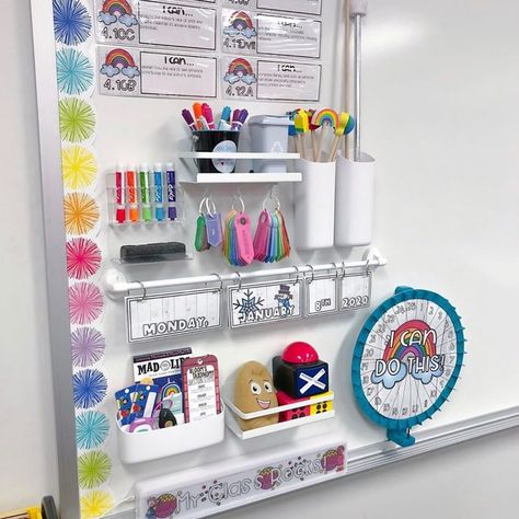 Mrs. Brooke Carnline, M. Ed on Instagram: “🍎 I got to peek into my new classroom today and much to my delight it has a HUGE magnetic whiteboard. Soooo, I can put all these beautiful…” Teacher White Board Organization, Classroom Whiteboard Organization, Preschool Teacher Tips, Whiteboard Organization, Classroom Whiteboard, Homeschool Room Organization, Teaching Classroom Decor, Elementary Classroom Themes, Teacher Classroom Decorations