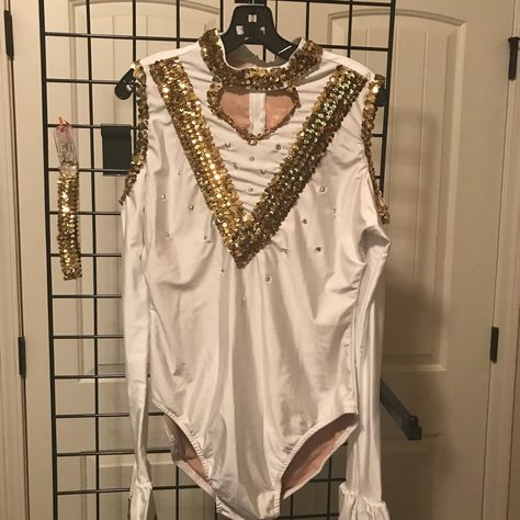 White And Gold Bell Sleeve Custom Made Majorette/Dance Uniform. Adult Large. Brand New Never Worn $55 Colorguard Uniforms, Majorette Dance Uniforms, Majorette Dance, Majorette Outfits, Majorette Uniforms, White Leotard, Dance Uniforms, Color Guard, Bell Sleeve