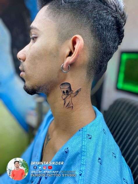 MARSHMELLO TATTOO DESIGN Neck Tattoo Boy, Marshmello Tattoo, Owl Neck Tattoo, Tattoo Boy, Tattoo Training, Training Studio, Shiva Tattoo, Boy Pic, Old Tattoos