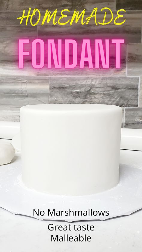 Make Homemade Fondant using no marshmallows. Cover your cakes with this fondant recipe that works like a store bought fondant. Great work time to avoid elephant skin. Cake Fondant Recipe, Best Fondant Recipe, Recipe For Cakes, Ganache Recipes, Icing Tutorials, Wilton Fondant, Homemade Fondant, Diy Fondant, Diy Fondant Cake