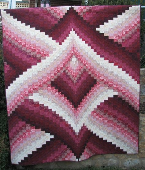 Bargello quilt----- I SO want to figure out how to make this!   Wouldn't it look amazing in tropical shades? Bargello Quilts Tutorial, Bargello Quilt Patterns, Missouri Quilt, Bargello Quilt, Bargello Patterns, Bargello Quilts, Heart Quilt Pattern, Bargello Needlepoint, Heart Quilt