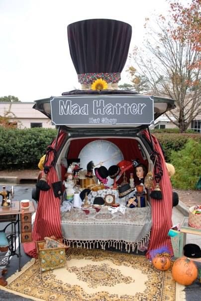 Mad Hatter Trunk N Treat Top Hat Mad Hatter Trunk Or Treat Ideas, Mad Hatter Tea Party Trunk Or Treat, Mad Hatter Trunk Or Treat, Alice In Wonderland Trunk Or Treat Ideas, Alice In Wonderland Trunk Or Treat, Trunk And Treat, Wonderland Classroom, Hearts Decorations, Church Trunk