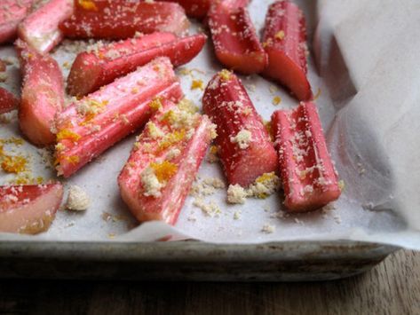 How to roast rhubarb—Switching up the way we cook rhubarb, the tangy springtime fruit, can make us fall in love with it all over again. Roasted Rhubarb, Rhubarb Desserts, Spring Baking, How To Roast, Rhubarb Recipes, French Vanilla, Vanilla Ice, Test Kitchen, Fruit Recipes